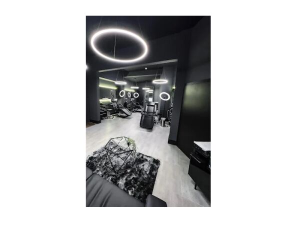 Ink-Credible Opportunity: Trendy Tattoo Studio in London Up for Grabs!