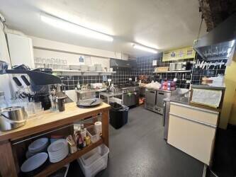 JUST REDUCED DAYTIME CAFÉ / RESTAURANT PRICE: £29,999 plus SAV– LEASEHOLD – TOWN CENTRE – ESSEX JUST REDUCED DAYTIME CAFÉ / RESTAURANT PRICE: £29,999 plus SAV– LEASEHOLD – TOWN CENTRE – ESSEX