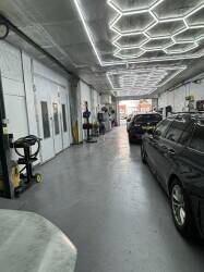 Fully Equipped Bodyshop Photo 3