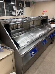 Parade fish bar relisted due to time wasters