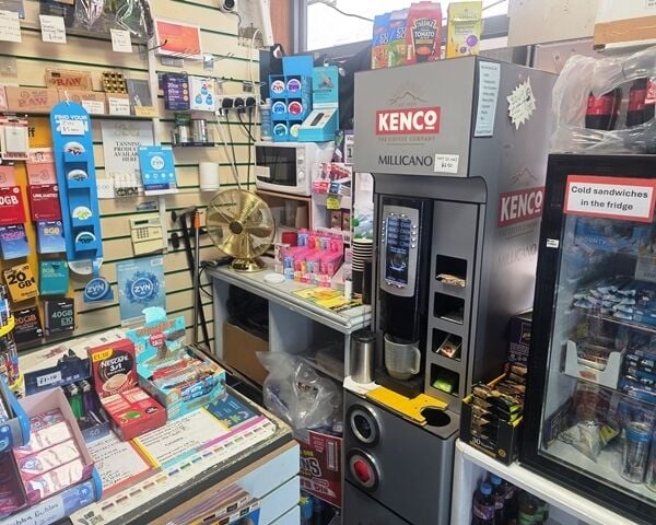 Kiosk selling Counter News, Confectionery, Tobacco, Vapes, Sandwiches, Teas & Coffees for Sale Kiosk selling Counter News, Confectionery, Tobacco, Vapes, Sandwiches, Teas & Coffees for Sale