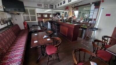 SOUTH WALES - EDGE OF TOWN CENTRE FREEHOUSE SOUTH WALES - EDGE OF TOWN CENTRE FREEHOUSE