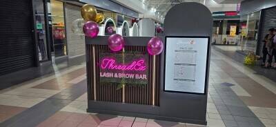 Brow & Lash Kiosk, Shopping Centre, Busy Location Photo 2