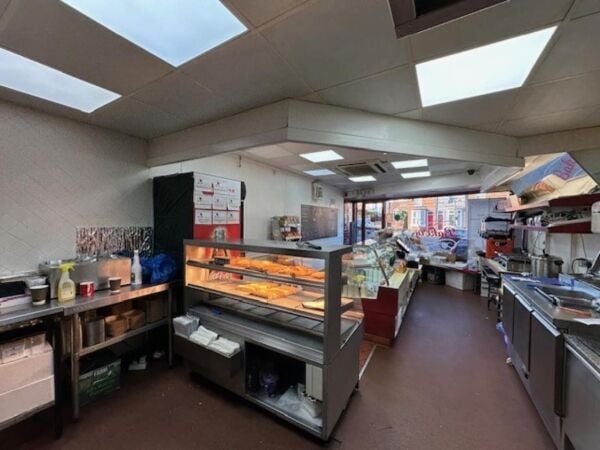 Leasehold Sandwich Bar & Bakery Located In West Heath