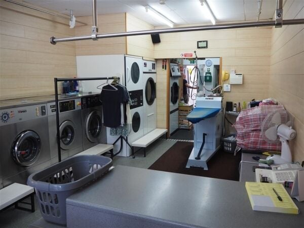 Launderette & Dry Cleaners For Sale in Sheffield Photo 2