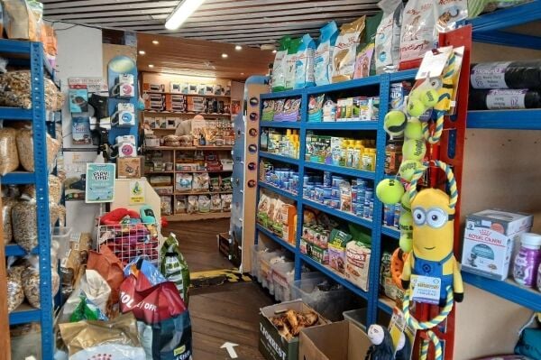 Established Pet & Aquarium Shop - Heywood
