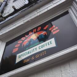 Coffee shop & Bar & Grill