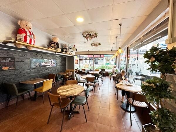 Cafe/Coffee Shop in Altrincham