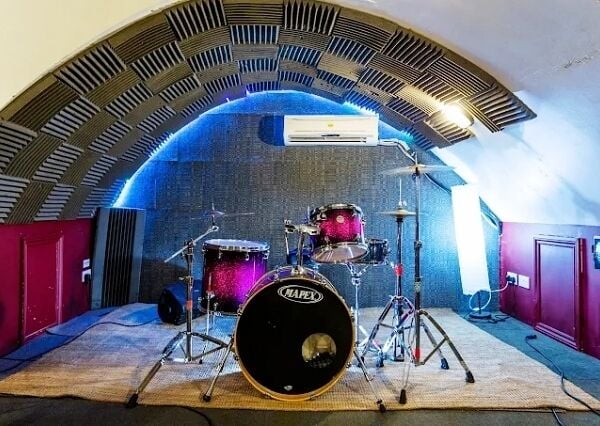 Music Rehearsal Studios 5 Rooms for Sale Music Rehearsal Studios 5 Rooms for Sale