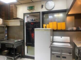 Pizza, kebabs, burgers, curries and chicken shop for sale in Oadby, Leicester Pizza, kebabs, burgers, curries and chicken shop for sale in Oadby, Leicester
