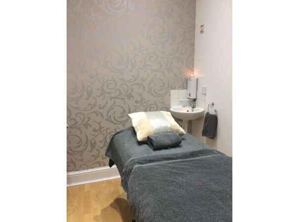 Polish Your Future – Own This Gorgeous Bromley Beauty Salon!