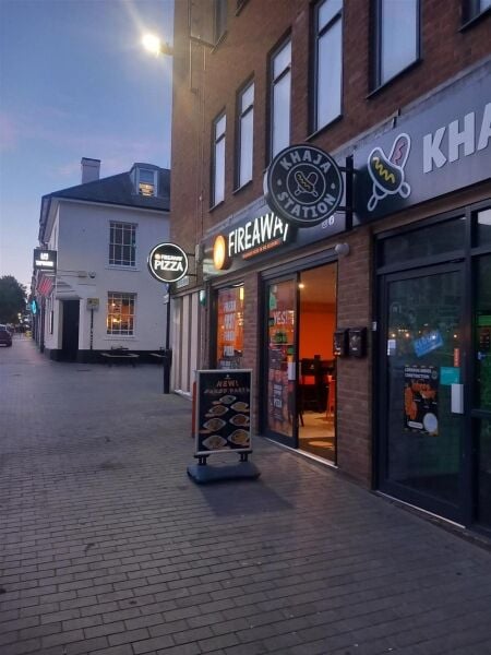 LEASEHOLD FIREAWAY PIZZA FRANCHISE LEASEHOLD FIREAWAY PIZZA FRANCHISE