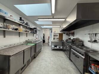 Award Winning and Landmark Venue – Public Bar and Restaurant
