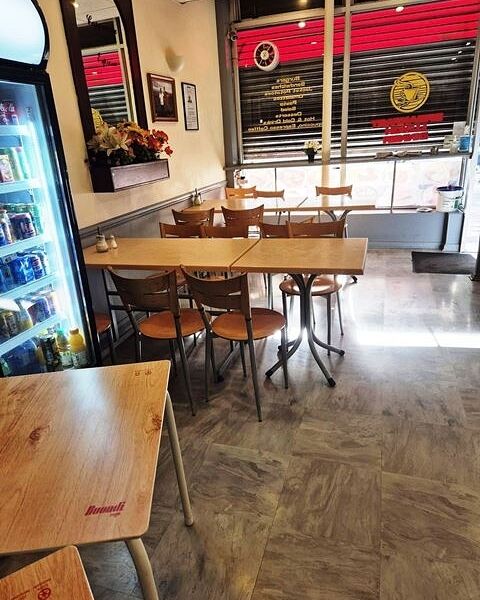 Café Snack Bar With Full On Licence for Sale