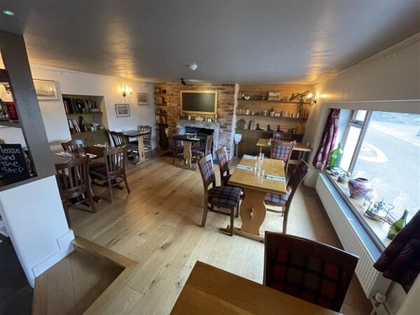 Immaculate Freehouse in South Hams – Recently Renovated For Sale in Kingsbridge