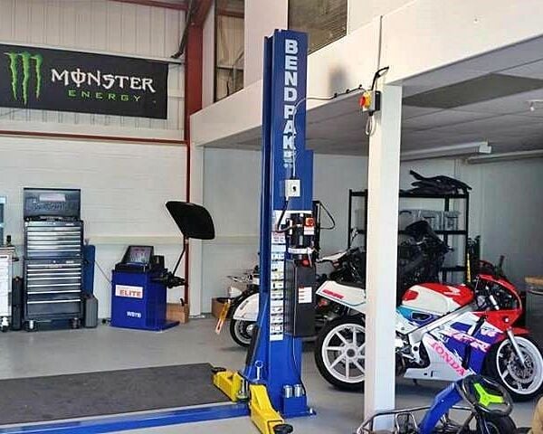 Car & Motorcycle Workshop Plus Motorbike Mot Bay for Sale