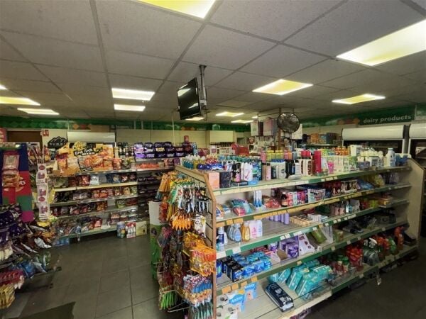 Off License & Convenience For Sale in Elland Photo 2