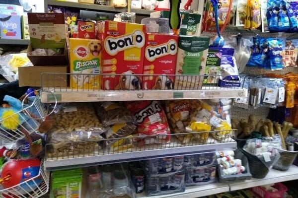 Hardware & Pet Supplies Business Hardware & Pet Supplies Business