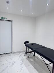 Salon Lease for Sale (NW10) &ndash; 12 Years Remaining &ndash; Fixtures, Fittings & Equipment Included
