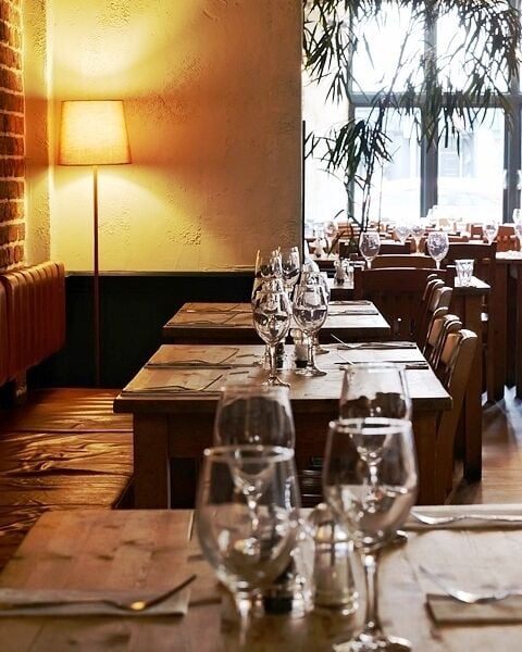 Renowned Licensed Fish Restaurant for Sale