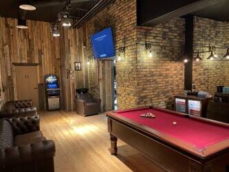Award winning Barber Shop with alcohol license Award winning Barber Shop with alcohol license