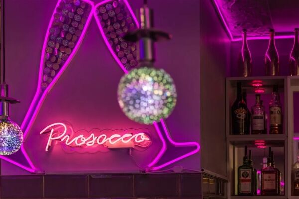 Licenced Bar & Restaurant in City Centre location