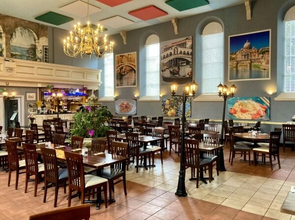 LICENSED RESTAURANT, BAR, & FUNCTION VENUE