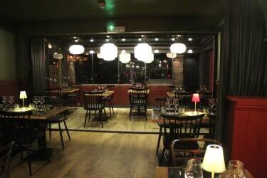 Refurbished Restaurant, ready for any concept. A3 with 2am Alcohol license