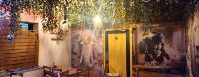 Restaurant, bar & takeaway 3 in 1