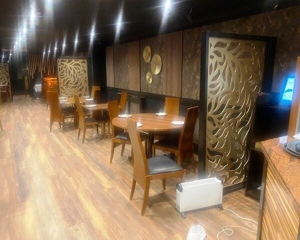 Old Establined Licenced Indian Restaurant & Takeaway for Sale Old Establined Licenced Indian Restaurant & Takeaway for Sale