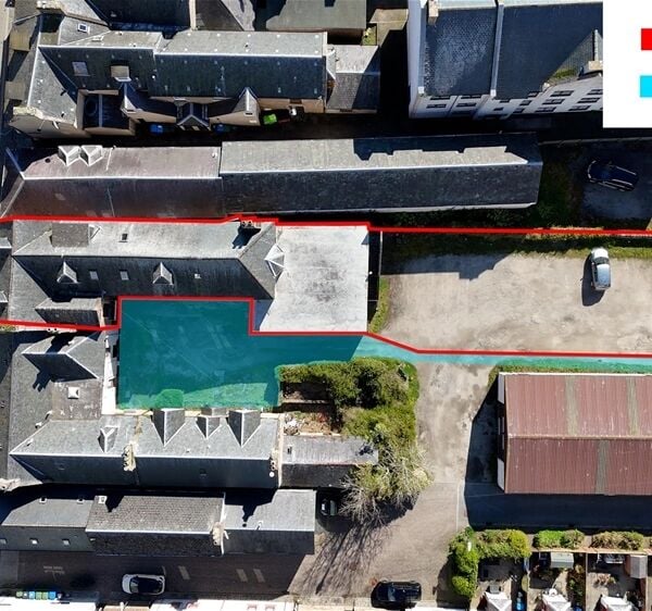 Investment Unit Opportunity – Retail Unit with Office Space & Yard