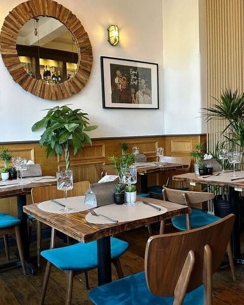 Fine Dining Restaurant & Cocktail Bar for Sale Fine Dining Restaurant & Cocktail Bar for Sale