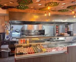 Zukis Restaurant is a well-established Turkish takeaway and delivery business, offering authentic flavours cooked on a traditional charcoal grill. Kno