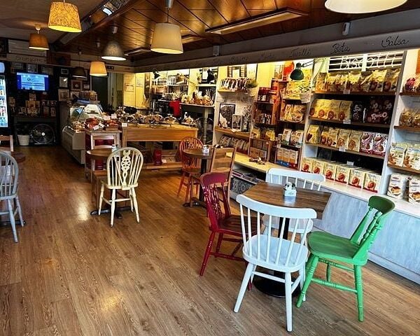Coffee Shop Plus Delicatessens & Sandwich Bar a1 Use for Sale