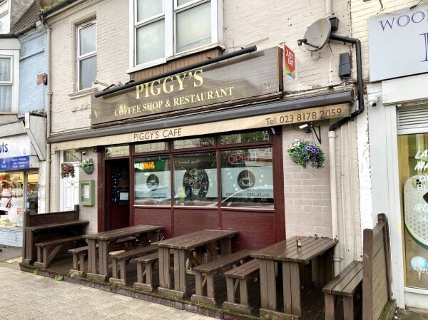 FREEHOLD LICENSED CAFÉ/COFFEE SHOP, 3 BEDROOM MAISONETTE, & 2 BEDROOM APARTMENT OFFERING INVESTMENT PROPERTY AND DEVELOPMENT OPPORTUNITY