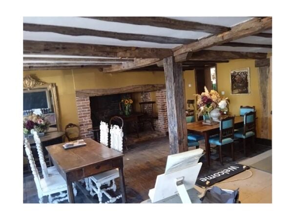Charming Tea Room in Historic Winchelsea – A Slice of English Heritage! Charming Tea Room in Historic Winchelsea – A Slice of English Heritage!
