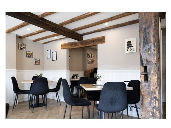 Sip, Serve & Succeed – A Cafe Worth Falling For Sip, Serve & Succeed – A Cafe Worth Falling For