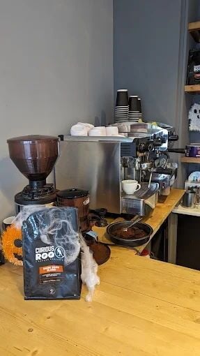 Traditional Coffee Shop & Bakery closed for Sale Traditional Coffee Shop & Bakery closed for Sale