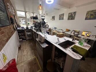 E CLASS COFFEE SHOP/CAFE YORK PLACE, BRIGHTON VALUABLE ALCOHOL LICENCE