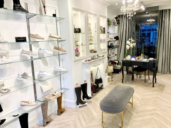LADIES SHOE BOUTIQUE with ONLINE STORE LADIES SHOE BOUTIQUE with ONLINE STORE