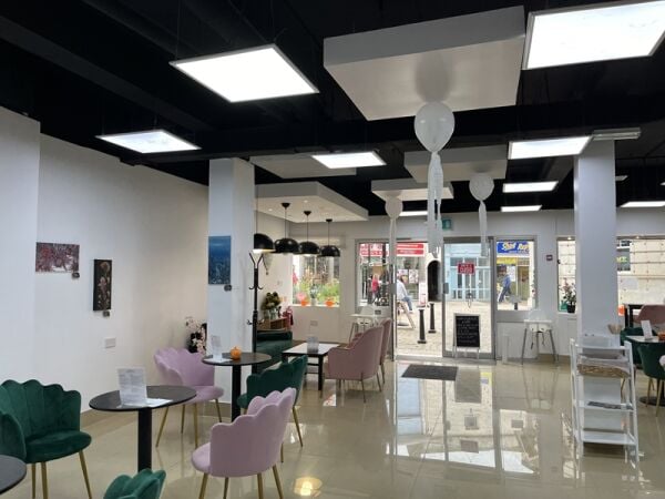 A Slice of Success – Stylish Cake Shop in Poole