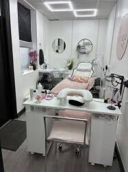 Tanning salon in chadderton
