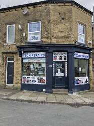 Established Mobile phone and computer shop in Clayton Established Mobile phone and computer shop in Clayton
