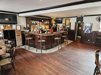 Pub & restaurant, with prime High Street trading location,  in the same family since 1980.