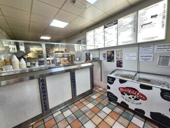 CONWY - ESTABLISHED RESTAURANT/FISH & CHIP SHOP AND THREE APARTMENTS