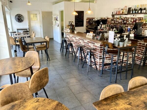 LICENSED COFFEE SHOP/CAFÉ/BISTRO/TAKEAWAY