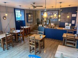 A successful Café with a 2 Bed Apartment Above in St Marychurch A successful Café with a 2 Bed Apartment Above in St Marychurch
