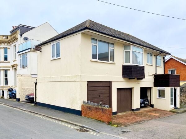 FREEHOLD INVESTMENT PROPERTY OPPORTUNITY FREEHOLD INVESTMENT PROPERTY OPPORTUNITY