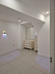 Busy Convenience Store & Off Licence – Prime High Street Location, High End Residential Area