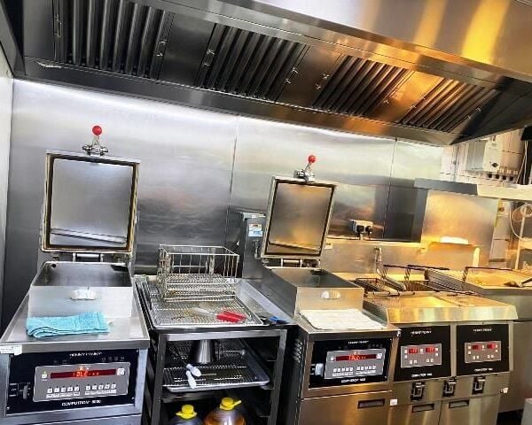 Fast Food Chicken Takeaway & Delivery for Sale